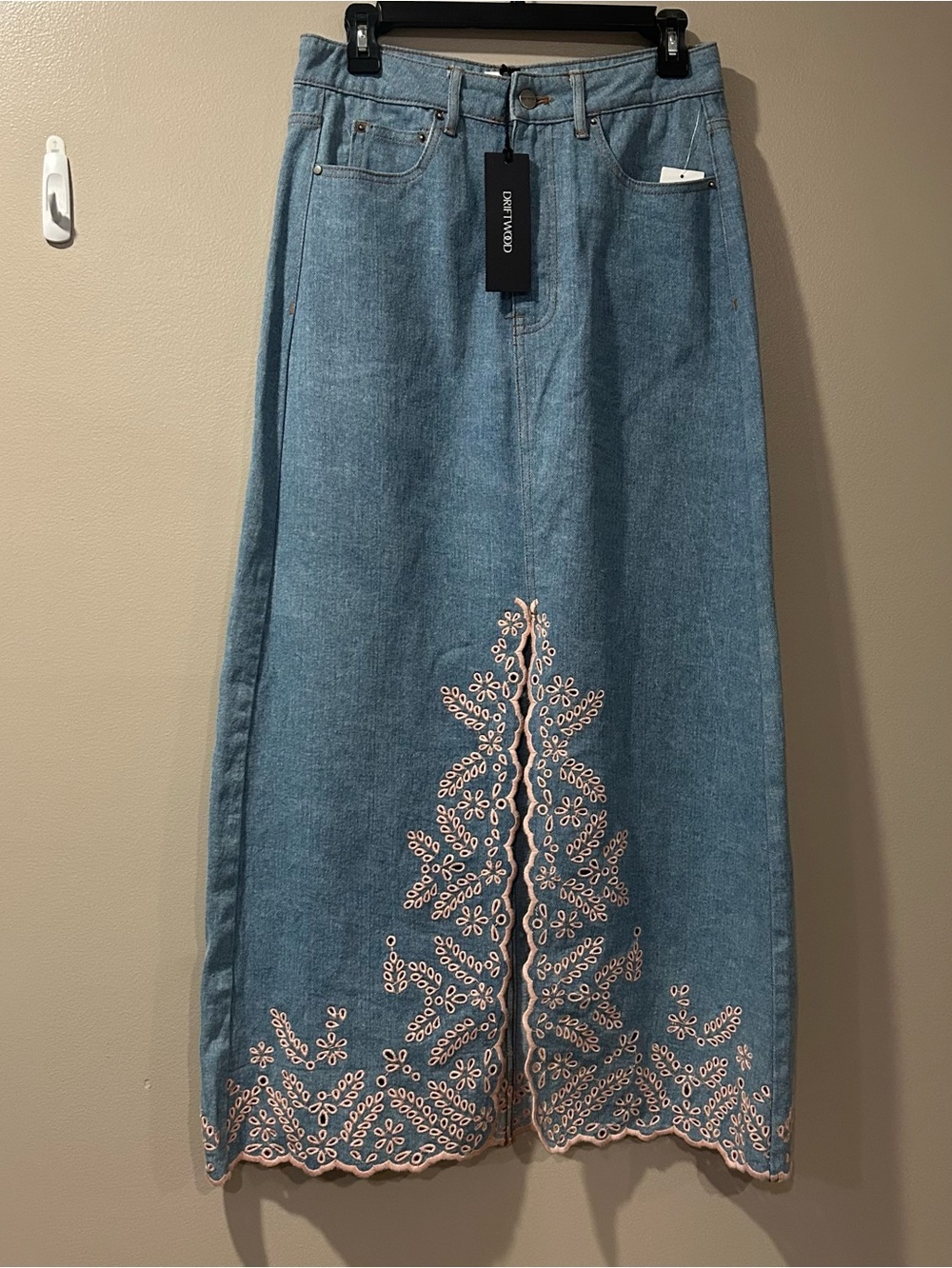 Driftwood Serena Eyelet FlDriftwood Serena Eyelet Floral Embroidered Denim Skirt